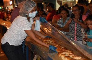 HOY LA TRADICIONAL ROSCA GIGANTE DE REYES