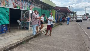 Vendedores de loteria preocupados por las nuevas restricciones de movilidad en Soná.
