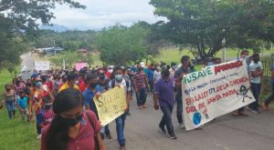 Piden que se construya la via Santiago-Santa Fe y rechazan proyecto minero.