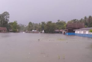 Escuela se inunda al norte de Santa Fe en Veraguas.