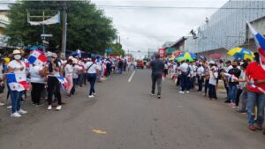 Docentes se mantienen en huelga, el gobierno pide retornar al diálogo.