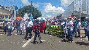 Mesa de diálogo sigue estancada, gremios no aceptan negociación en la capital.