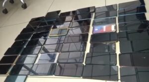 Cae banda roba celulares en Santiago.
