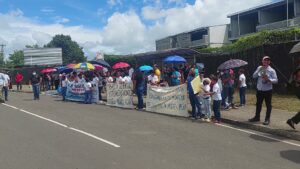 Dan plazo para que reinicie construcción de la Escuela Miguel Alba.