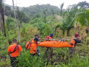 Rescatan a adulto mayor en Soná.