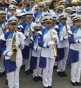 Banda de música de La Primavera viajan a California.