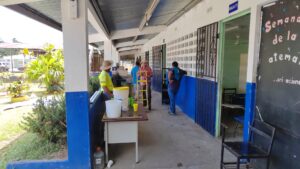 Suspenden clases por problemas de guano en Mariato