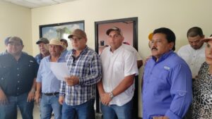 Productores de arroz convocan a concentración nacional.