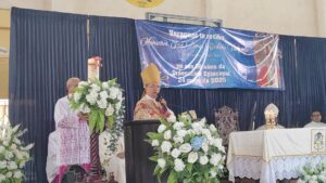 Monseñor José Dimas Cedeño celebra sus 50 años de ordenación episcospal en Veraguas.