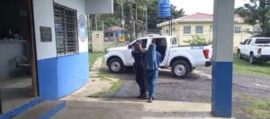 Un hombre fue aprehendido con cinco oficios de capturas pendientes.