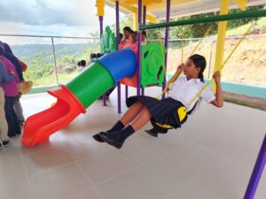 Estudiantes en Cañazas cuentan con nueva escuela.