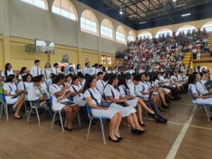 Escuela Normal continúa graduando a los futuros docentes.