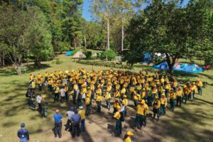 Brigadistas se capacitan en atención en incendios forestales.