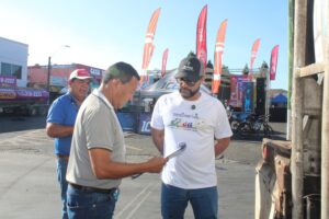 Supervisan cumplimiento de normas sanitarias durante carnavales en Santiago.