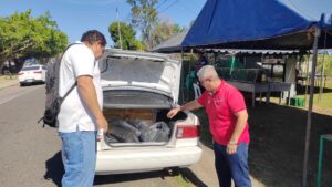 Pretendían vender comida dañada, Minsa los sorprende con operativos.