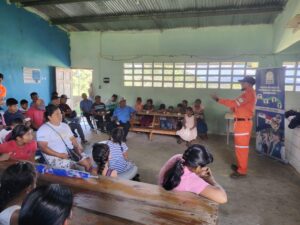 Refuerzan conocimientos en situaciones de emergencias en comunidades apartadas de Santa Fé.