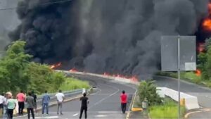 Conductor de articulado muere calcinado en Viguí.