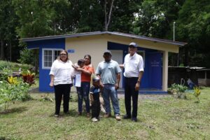 Entregan soluciones habitacionales en Veraguas.