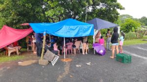 Infante fallece debajo de una carpa en la Urbanizacion San Antonio de Santiago.