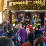 PEREGRINOS VISITAN A JESÚS NAZARENO
