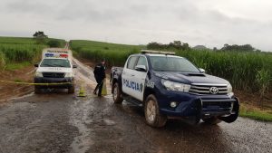 Joven extranjero es asesinado y dejado en una finca privada en Santiago.